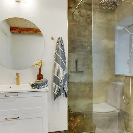 Lovely In Ringkobing With Wifi リンケビング